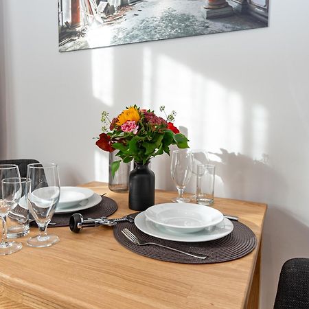 Sweethome - Zentral - Kueche & Parkplatz, Wifi Halle  Luaran gambar