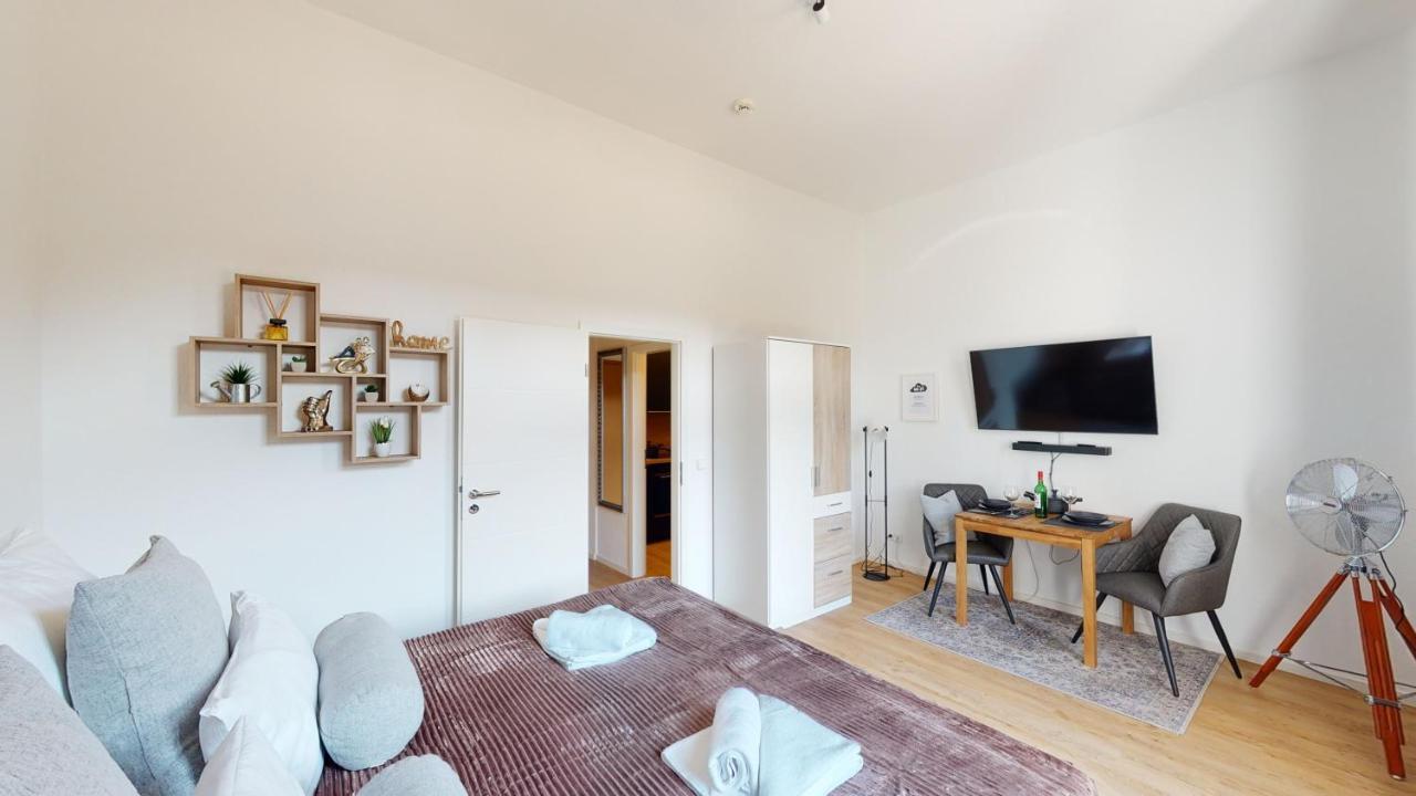 Sweethome - Zentral - Kueche & Parkplatz, Wifi Halle  Luaran gambar
