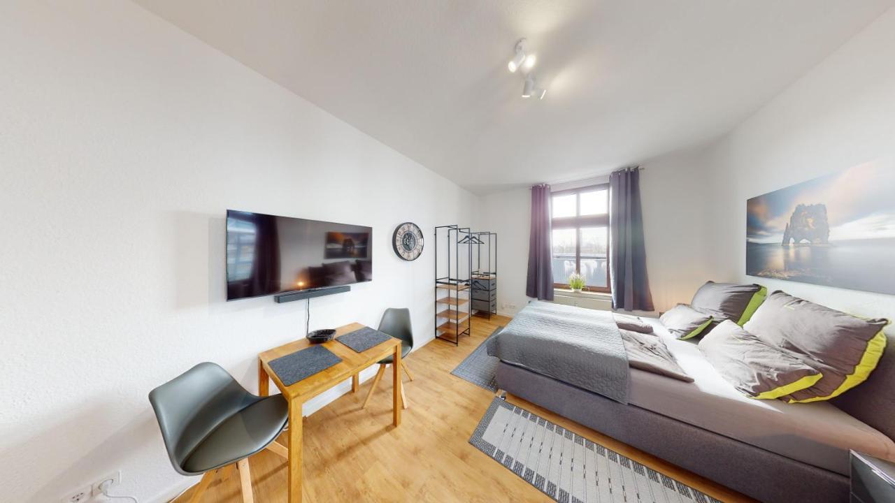 Sweethome - Zentral - Kueche & Parkplatz, Wifi Halle  Luaran gambar