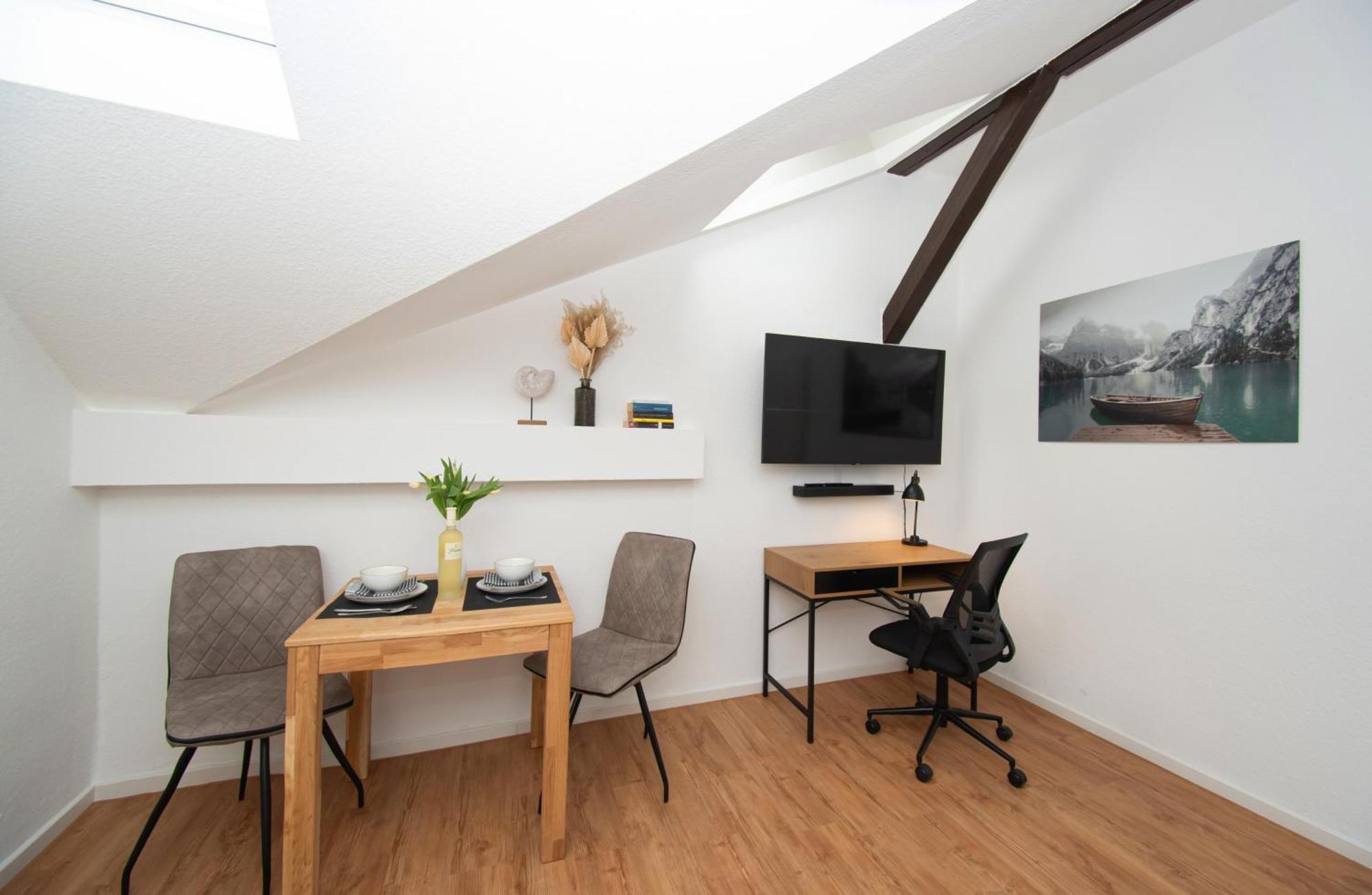 Sweethome - Zentral - Kueche & Parkplatz, Wifi Halle  Luaran gambar