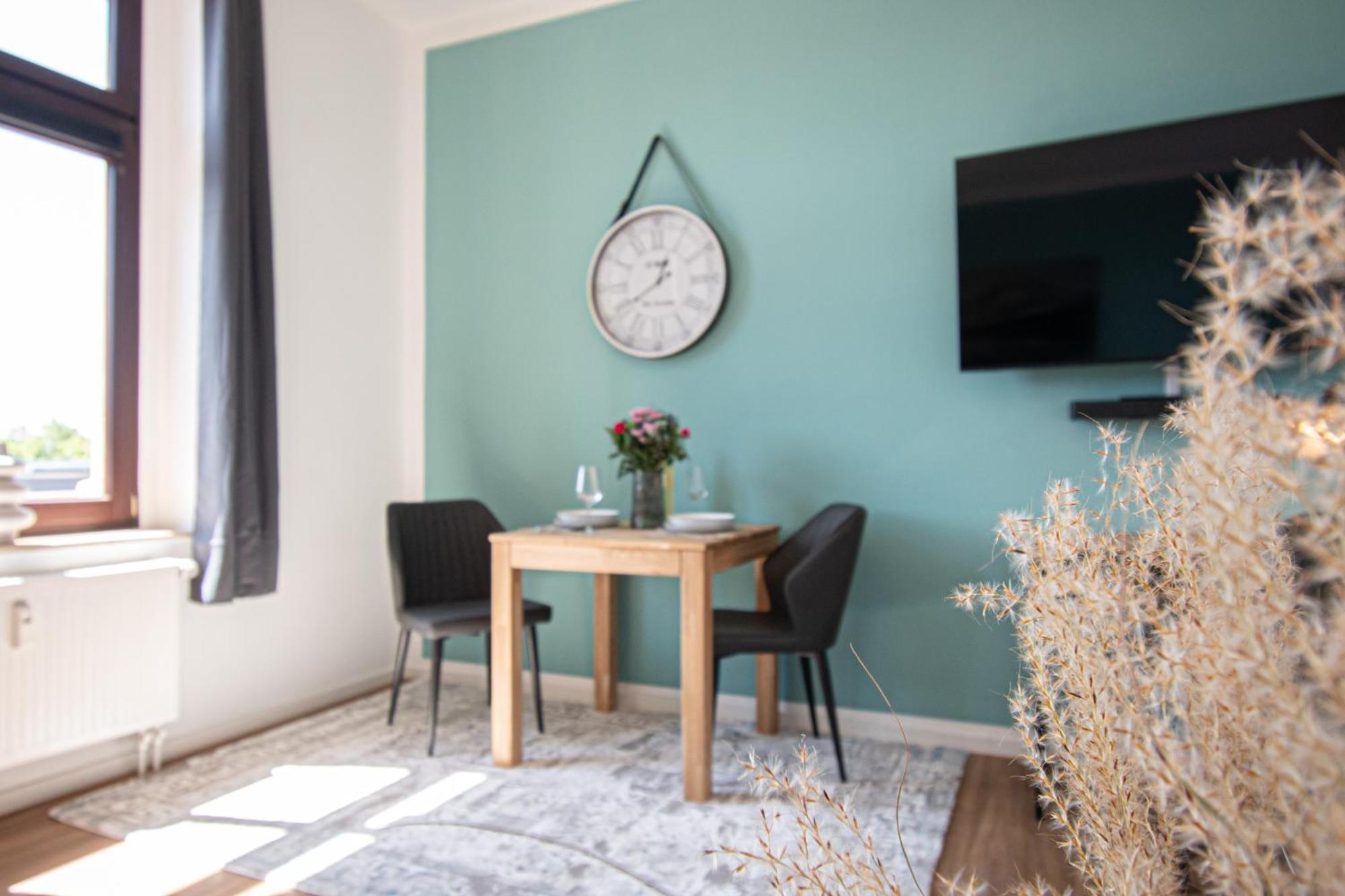 Sweethome - Zentral - Kueche & Parkplatz, Wifi Halle  Luaran gambar