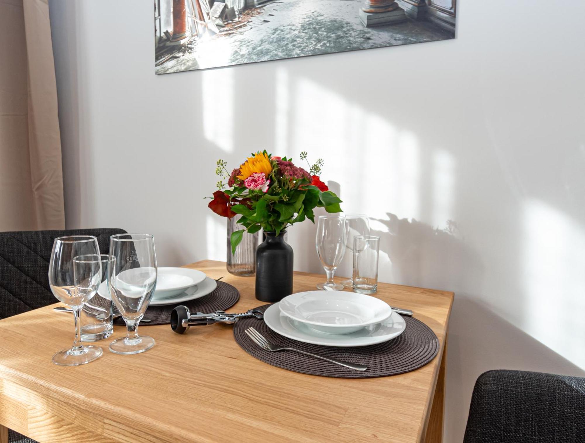 Sweethome - Zentral - Kueche & Parkplatz, Wifi Halle  Luaran gambar