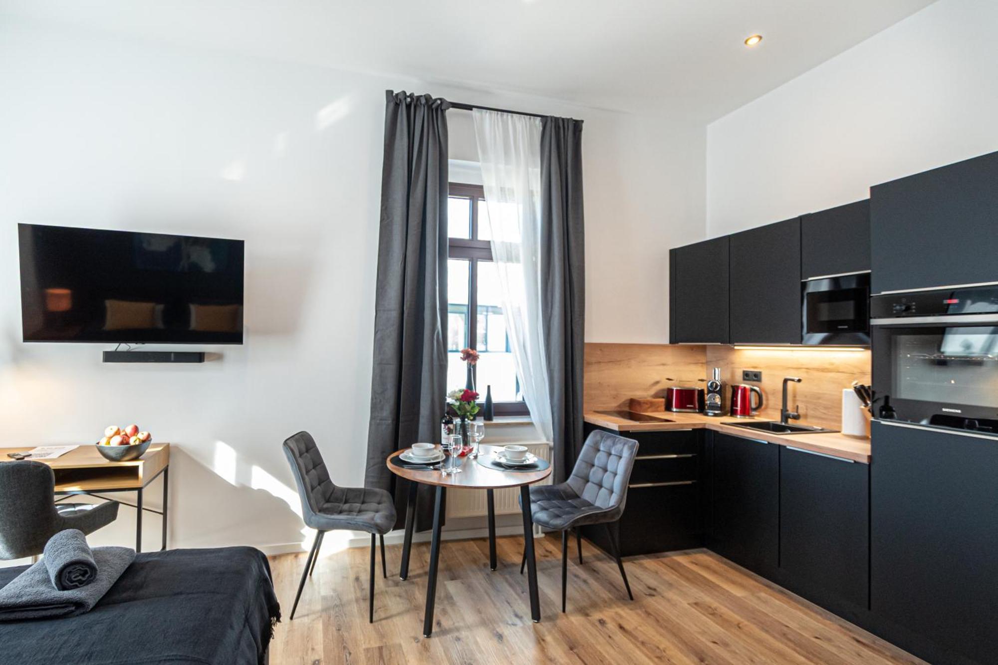 Sweethome - Zentral - Kueche & Parkplatz, Wifi Halle  Luaran gambar