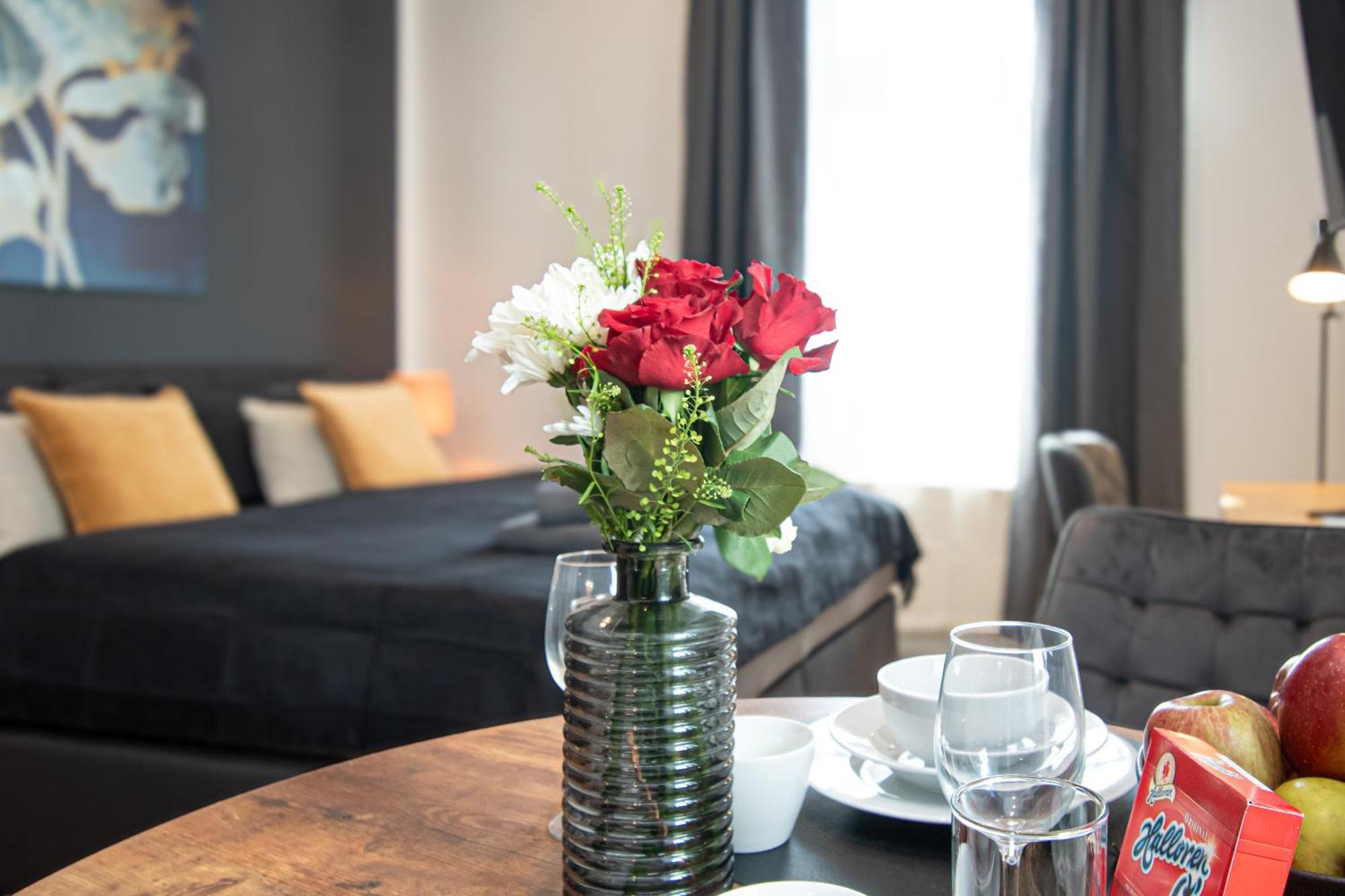 Sweethome - Zentral - Kueche & Parkplatz, Wifi Halle  Luaran gambar